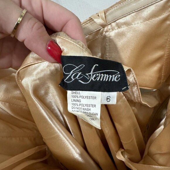 La Femme Gold Dress Flare Sequence Bling Prom Wedding Size 6 Fancy Luxury Pretty - Picture 7 of 15